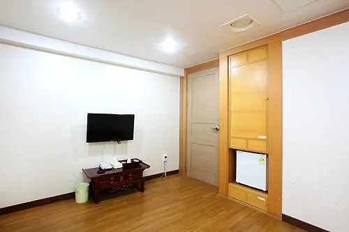 Mizo Guesthouse 首爾 招待所